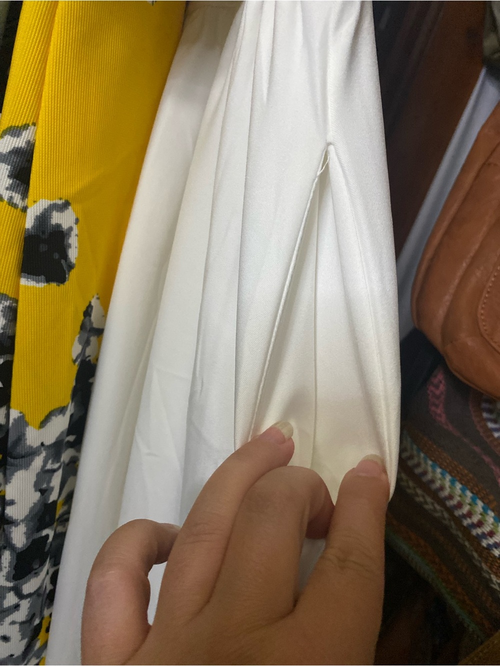 White V‑Neck Wrap Midi Dress with Gathered Waist - Picture 4 of 4